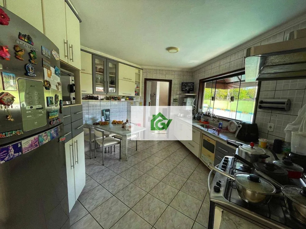Casa, 3 quartos, 330 m² - Foto 4