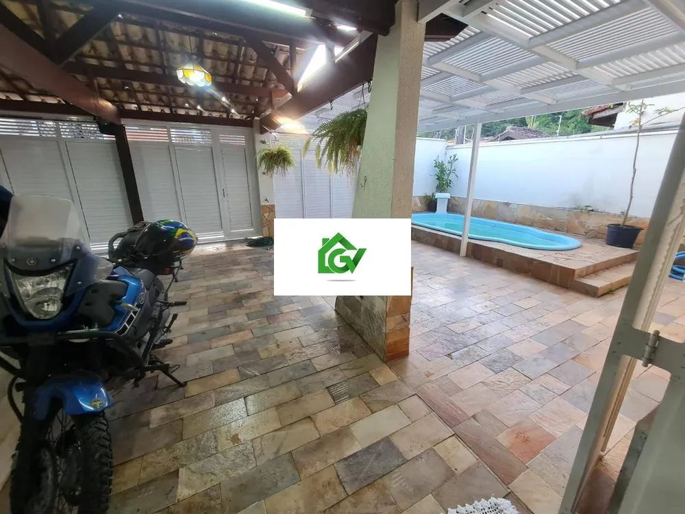 Casa, 3 quartos, 285 m² - Foto 1