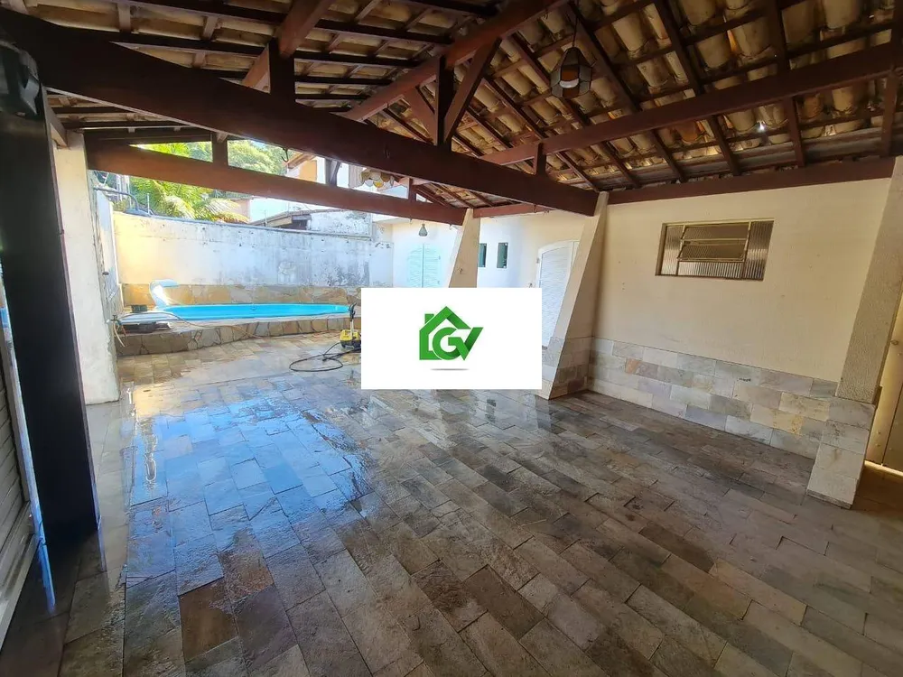 Casa, 3 quartos, 285 m² - Foto 2