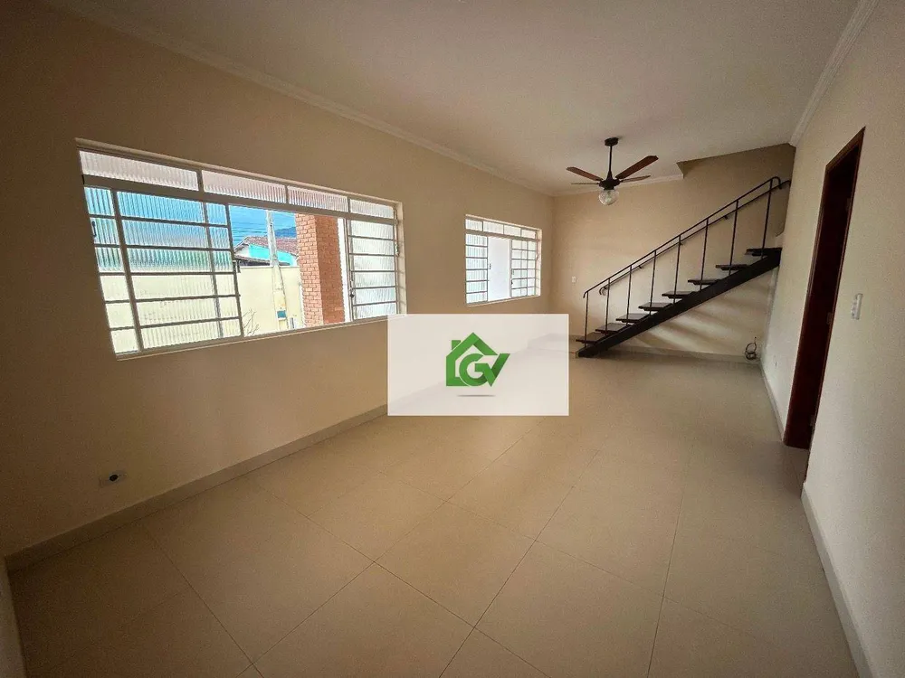 Casa, 5 quartos, 232 m² - Foto 2