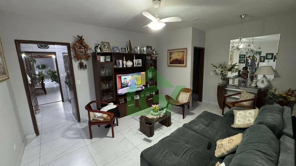 Casa, 4 quartos, 165 m² - Foto 1