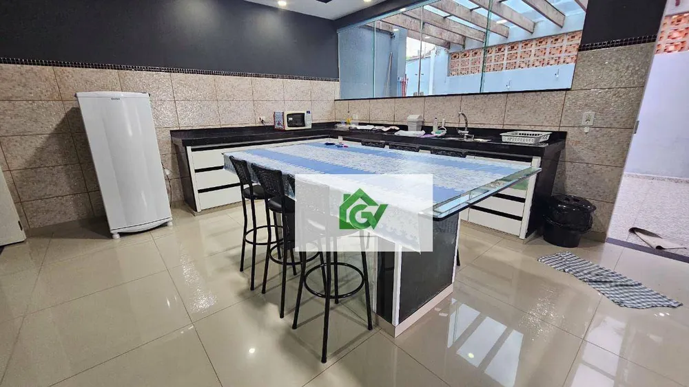 Casa, 4 quartos, 205 m² - Foto 3