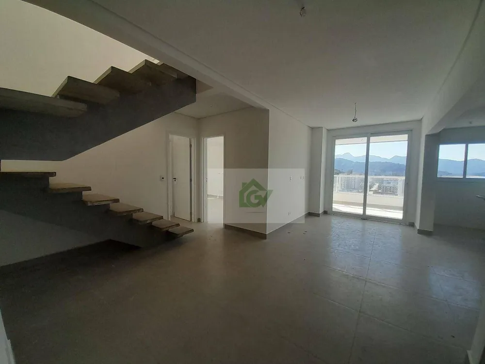 Cobertura, 3 quartos, 192 m² - Foto 3