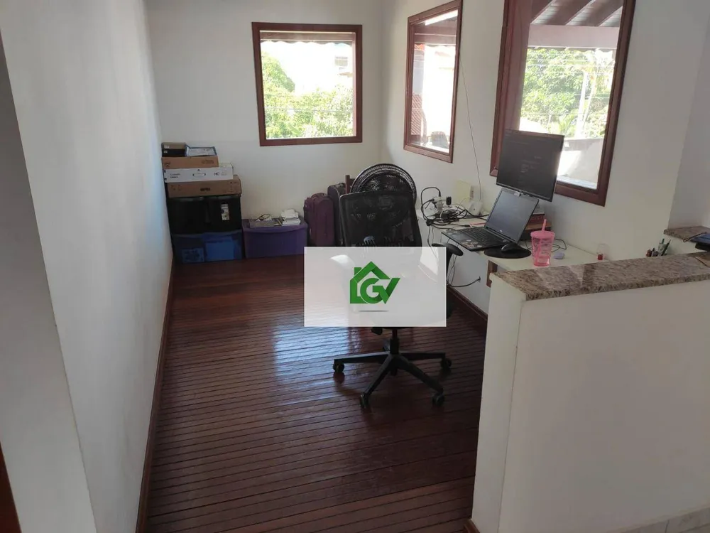 Casa, 5 quartos, 250 m² - Foto 1