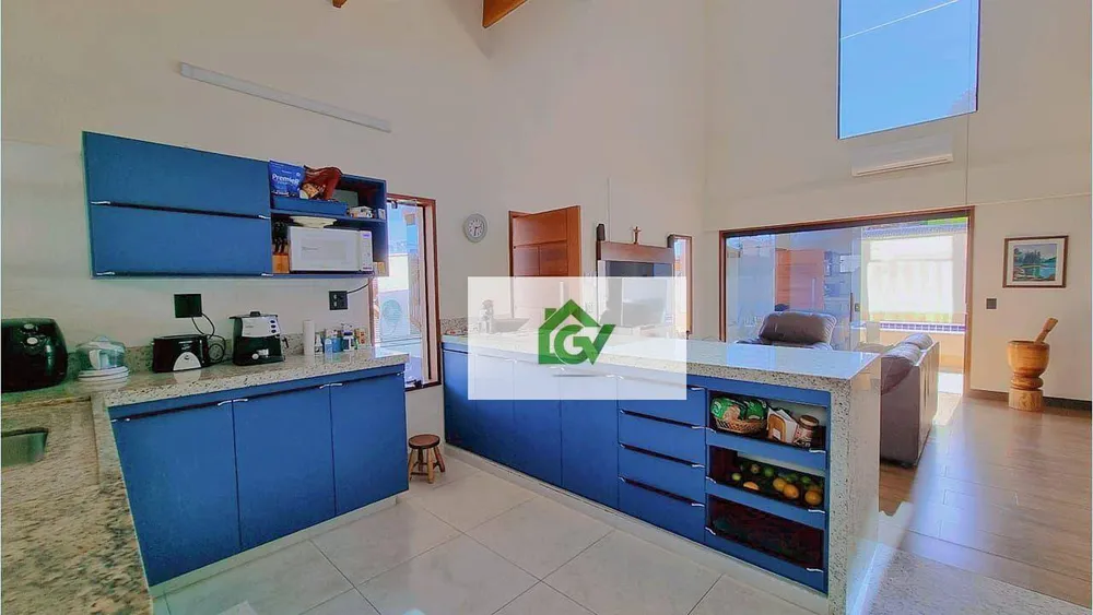Casa, 3 quartos, 238 m² - Foto 1