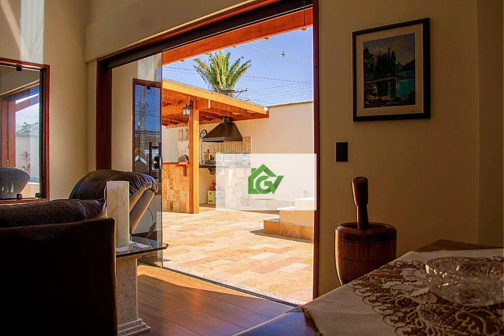 Casa, 3 quartos, 238 m² - Foto 4