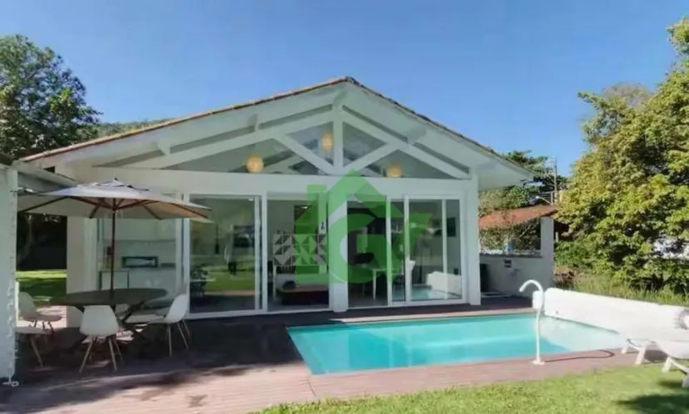 Casa, 4 quartos, 145 m² - Foto 1