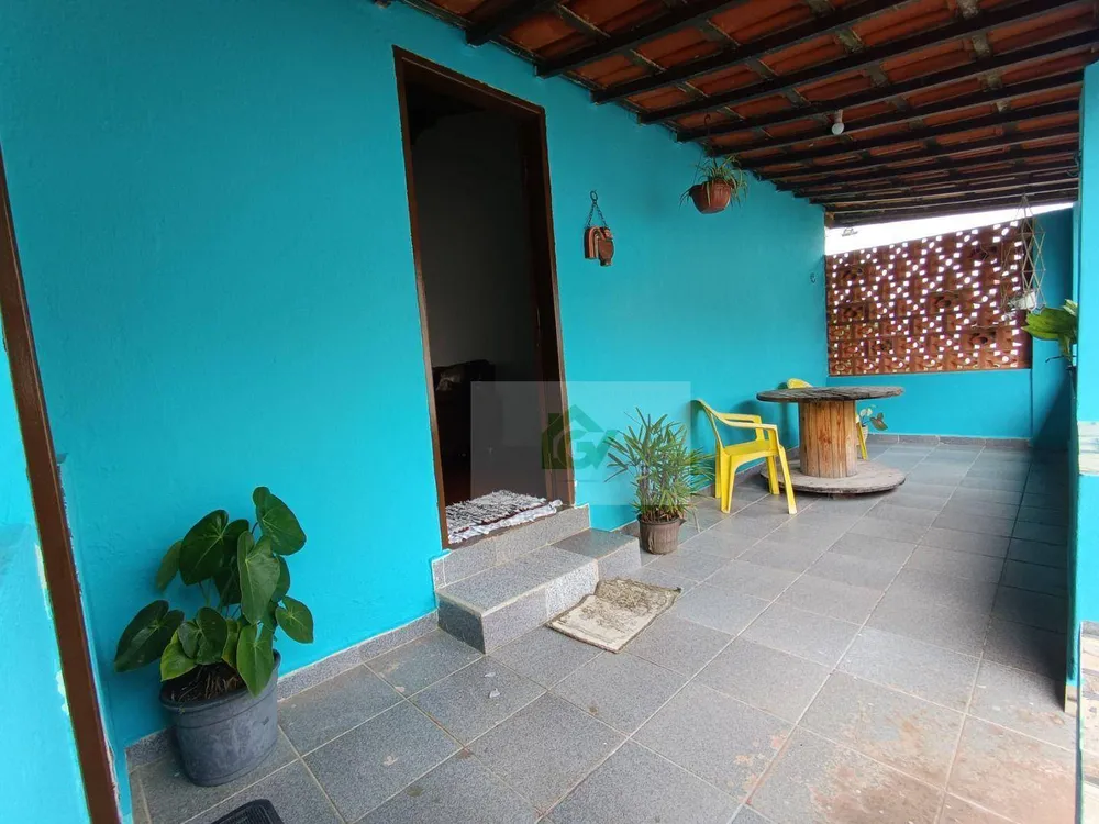 Casa, 7 quartos, 221 m² - Foto 3