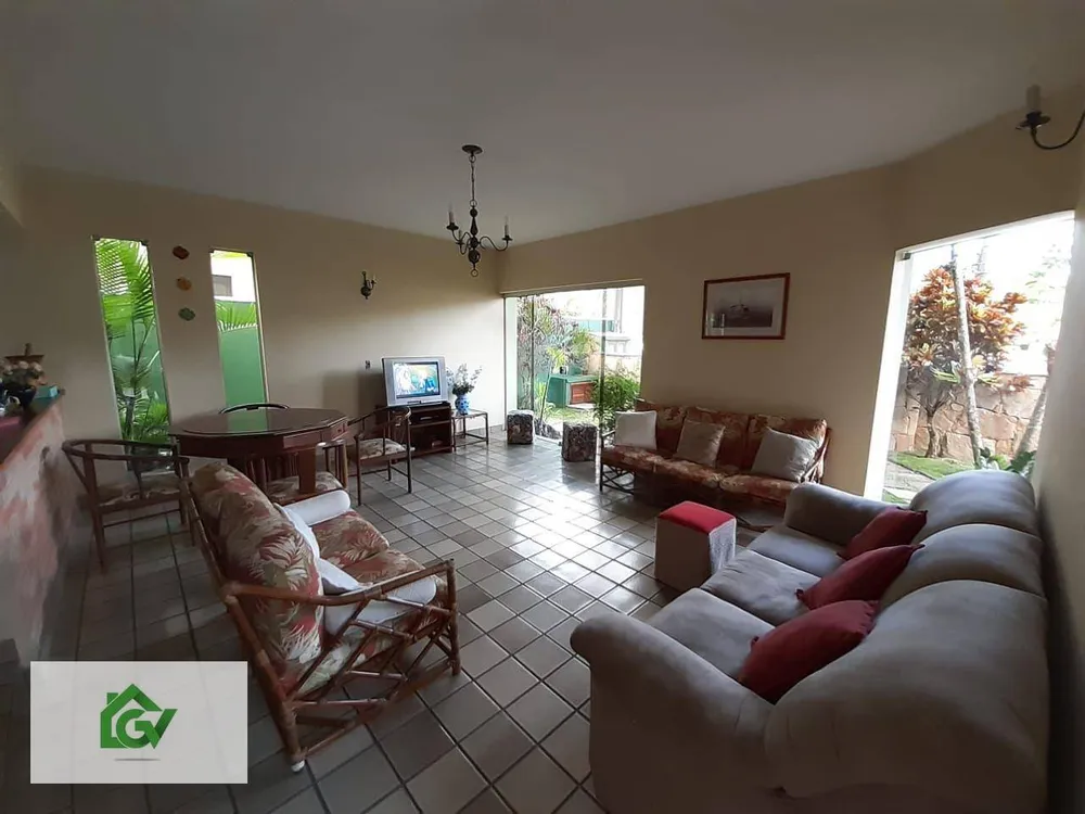 Casa, 5 quartos, 290 m² - Foto 2