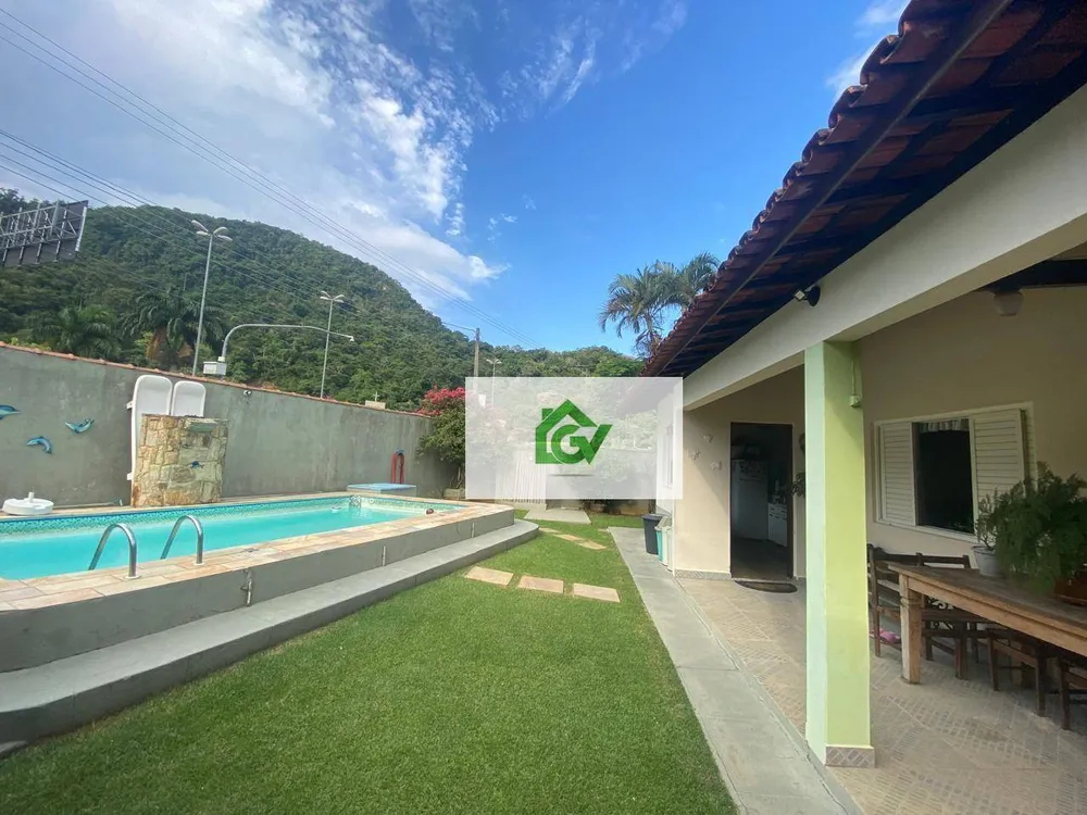 Casa, 4 quartos, 200 m² - Foto 2
