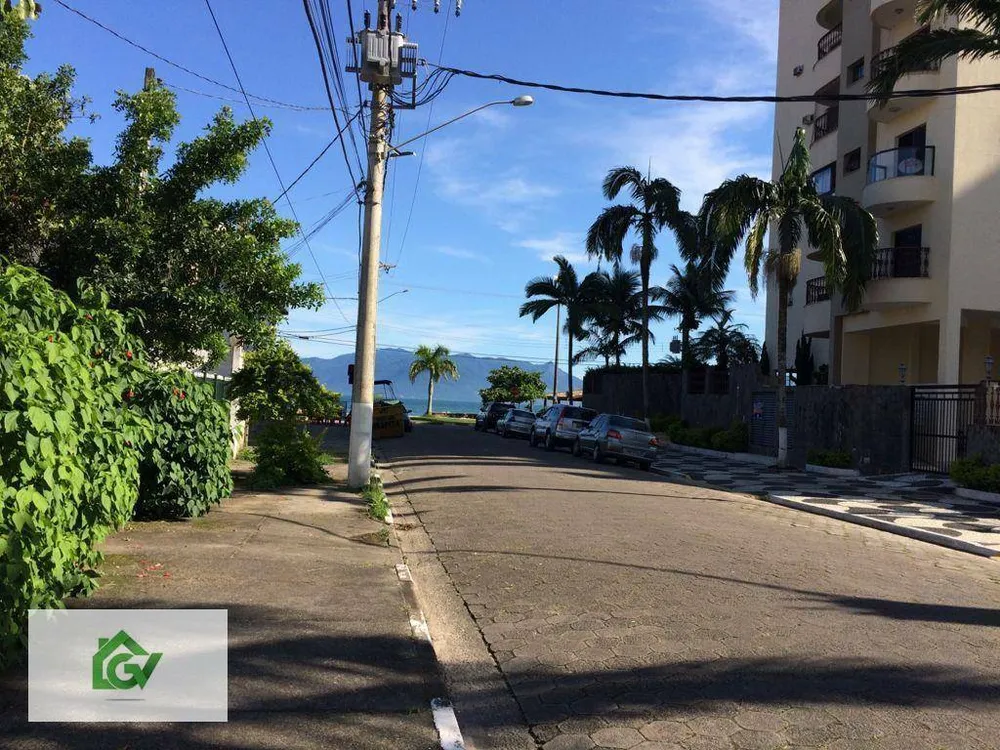 Casa, 4 quartos, 230 m² - Foto 2