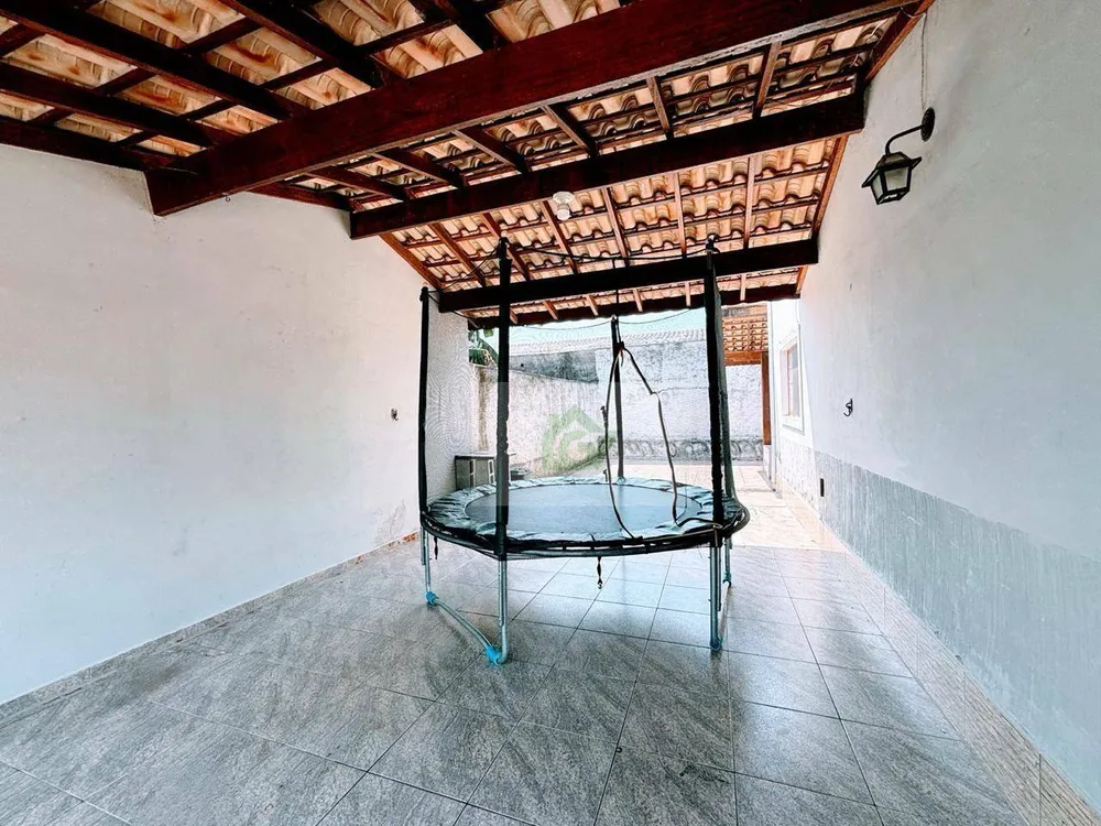 Casa, 3 quartos, 182 m² - Foto 3