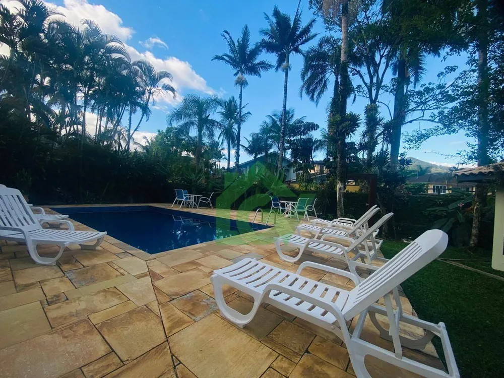 Casa, 4 quartos, 154 m² - Foto 1