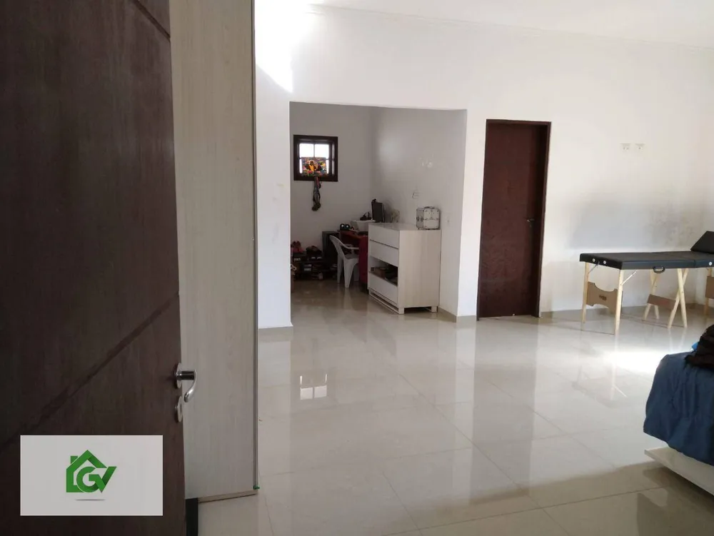 Casa, 3 quartos, 250 m² - Foto 8