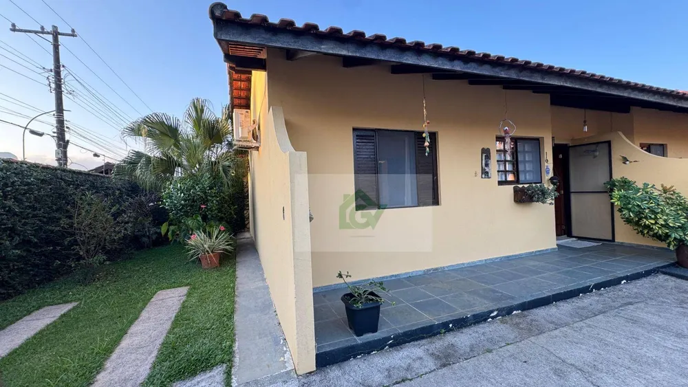 Casa, 2 quartos, 60 m² - Foto 1