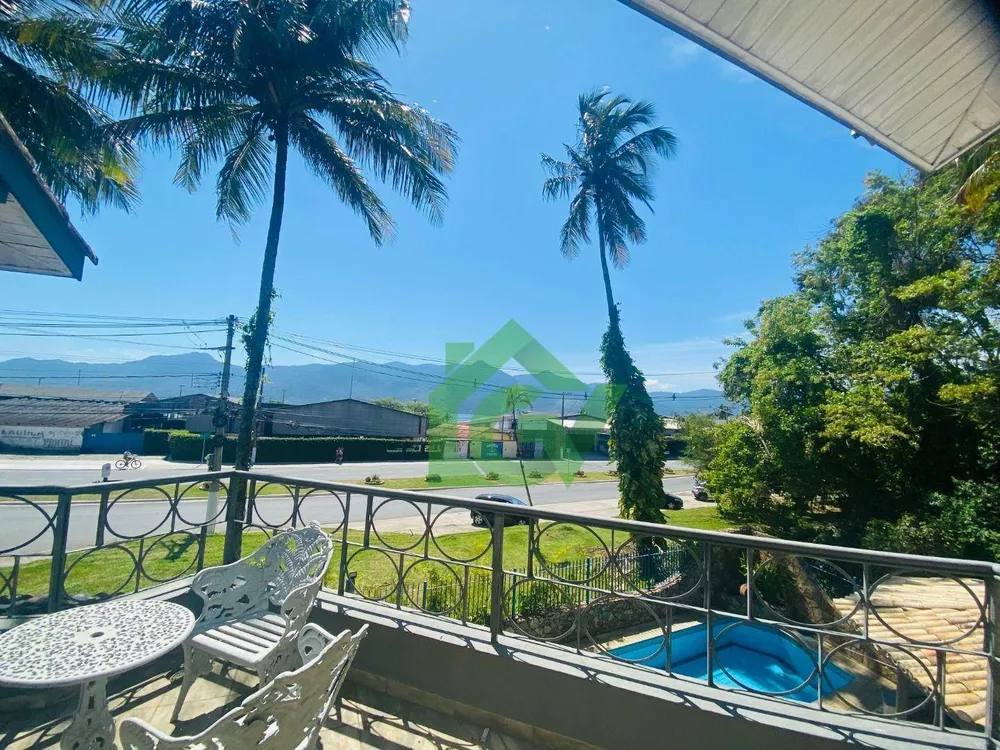 Casa, 5 quartos, 369 m² - Foto 3