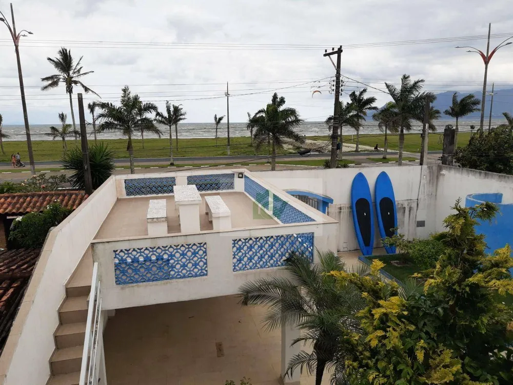 Casa, 6 quartos, 238 m² - Foto 2