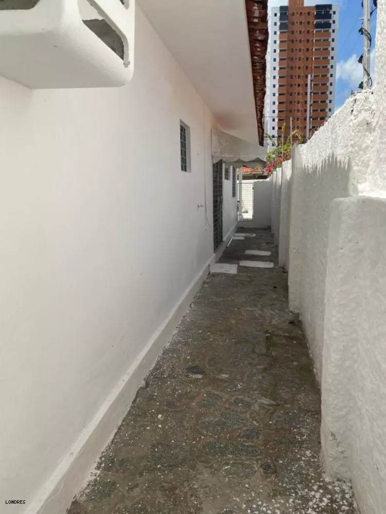 Casa à venda com 3 quartos, 220m² - Foto 6