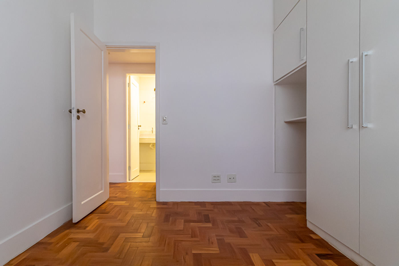 Apartamento à venda com 3 quartos, 90m² - Foto 16