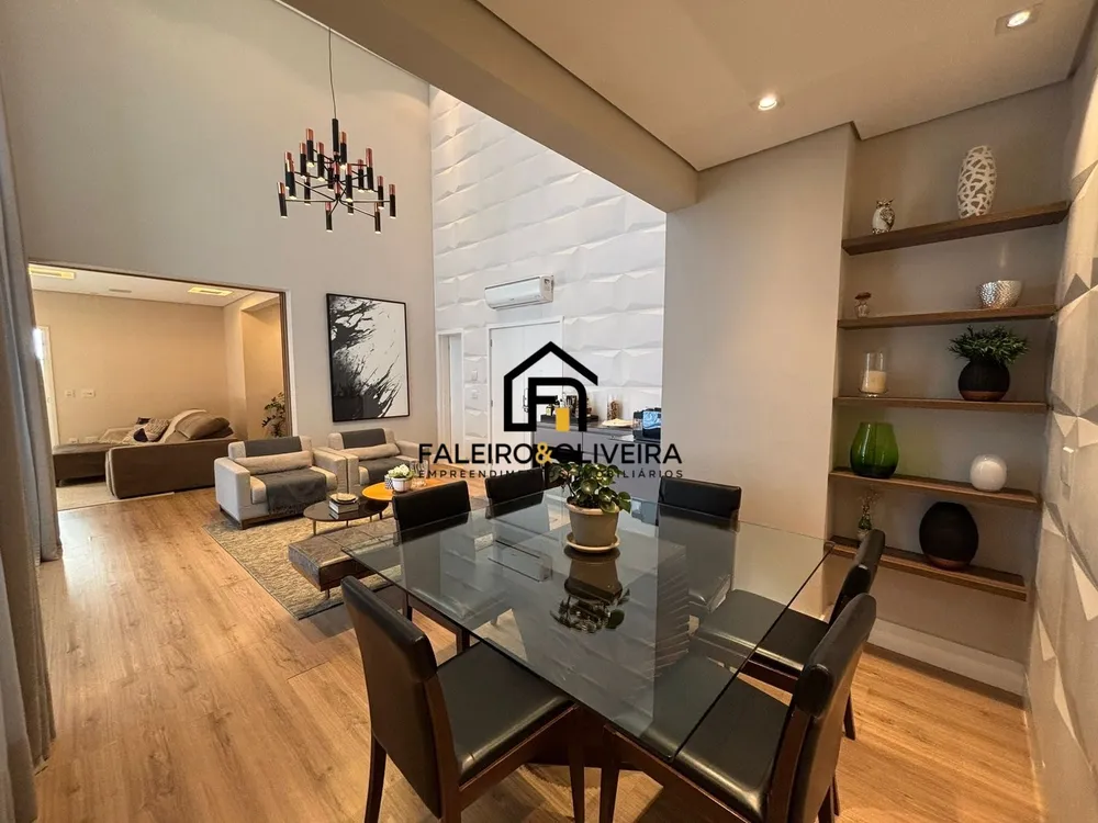Apartamento, 3 quartos, 186 m² - Foto 1
