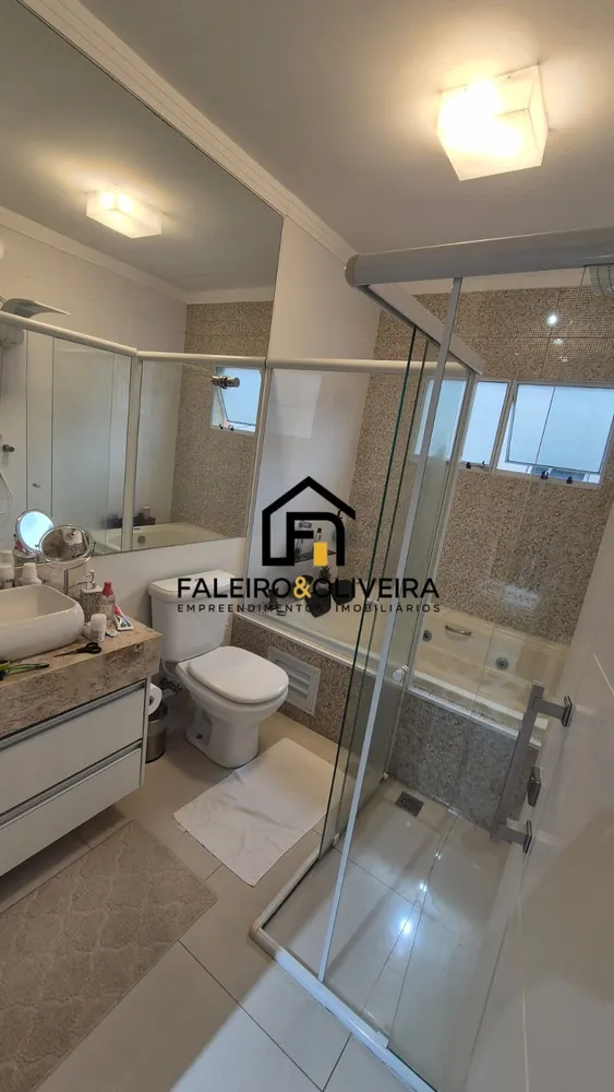Casa, 3 quartos, 250 m² - Foto 12