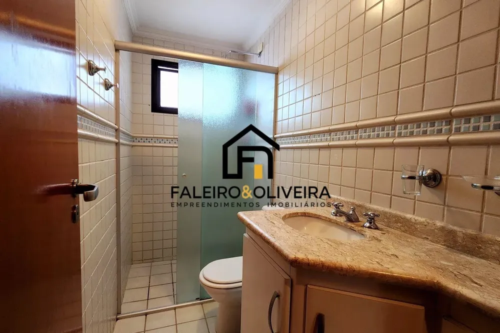 Apartamento, 3 quartos, 170 m² - Foto 2