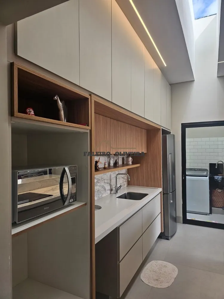 Casa, 4 quartos, 194 m² - Foto 3