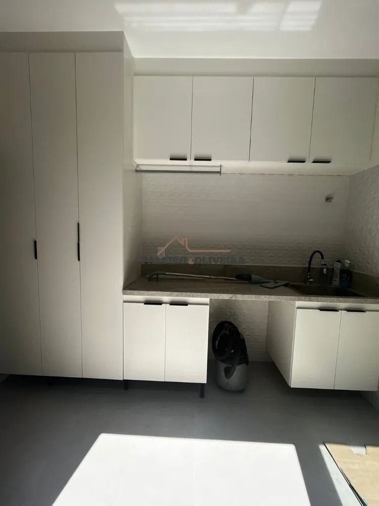 Casa, 3 quartos, 242 m² - Foto 2