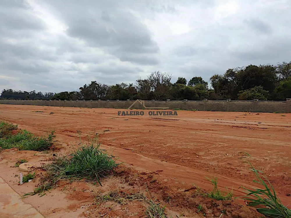 Terreno à venda, 300m² - Foto 1