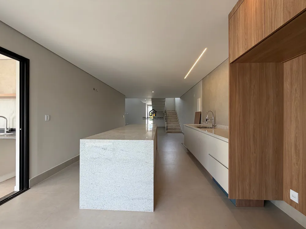 Casa, 4 quartos, 271 m² - Foto 3