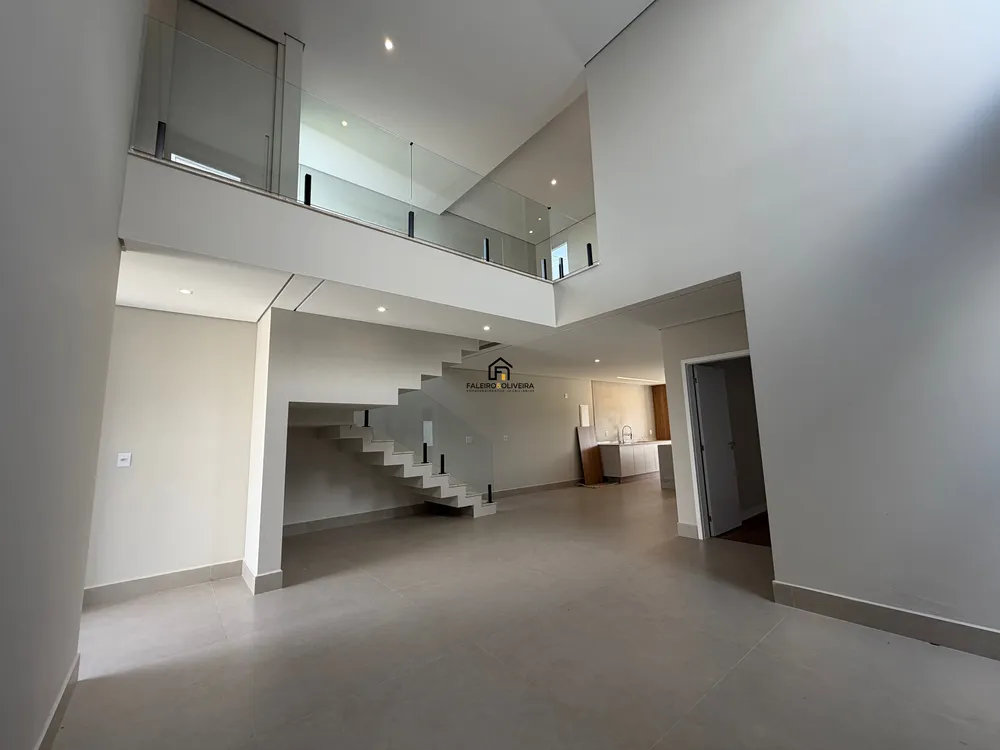 Casa, 4 quartos, 271 m² - Foto 2
