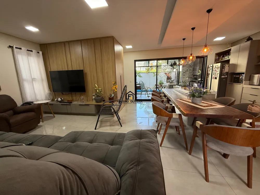 Casa, 4 quartos, 245 m² - Foto 2
