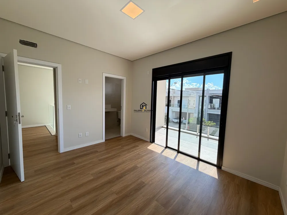 Casa, 3 quartos, 242 m² - Foto 3