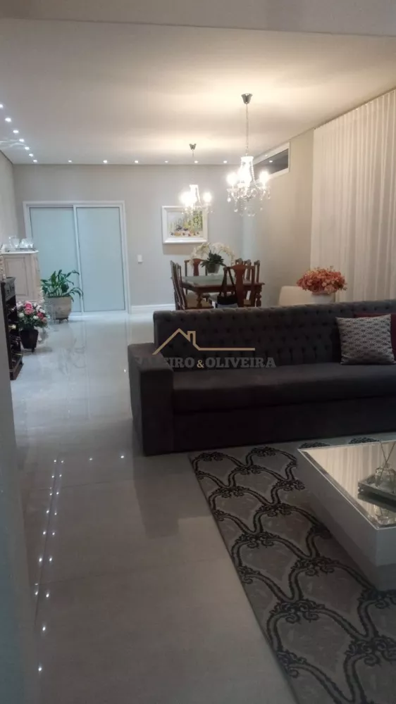 Casa, 3 quartos, 186 m² - Foto 1