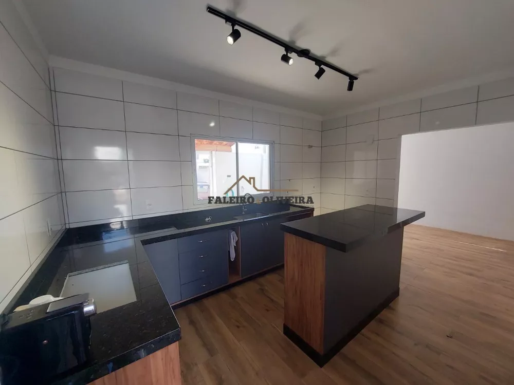 Casa, 3 quartos, 93 m² - Foto 1