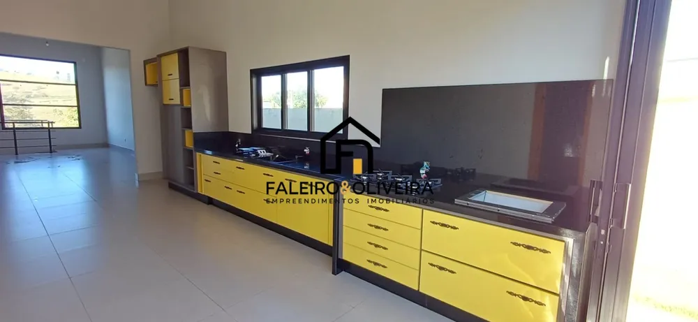 Casa, 3 quartos, 195 m² - Foto 3