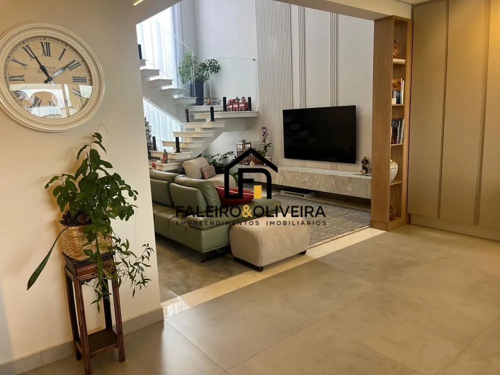 Casa, 3 quartos, 234 m² - Foto 3