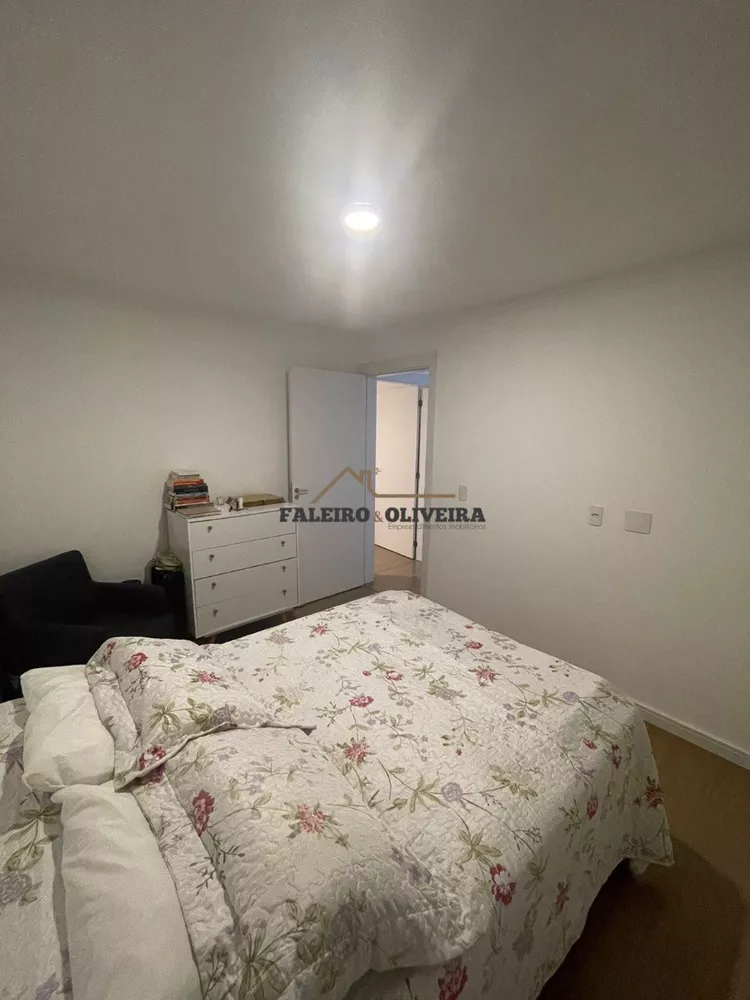 Apartamento à venda com 3 quartos, 64m² - Foto 2