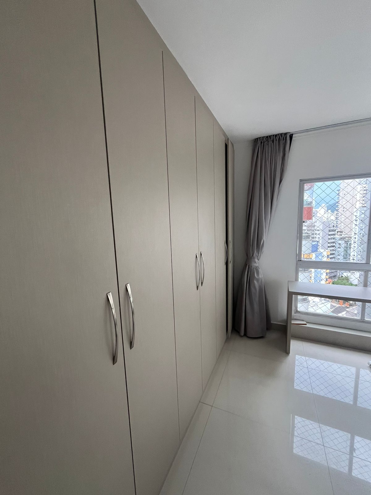 Apartamento para alugar com 3 quartos, 155m² - Foto 2