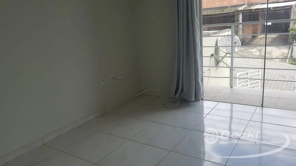 Casa, 2 quartos, 63 m² - Foto 1
