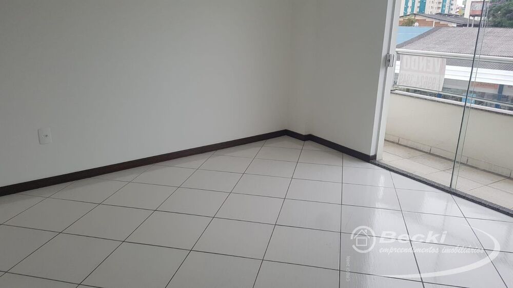 Apartamento, 2 quartos, 77 m² - Foto 1