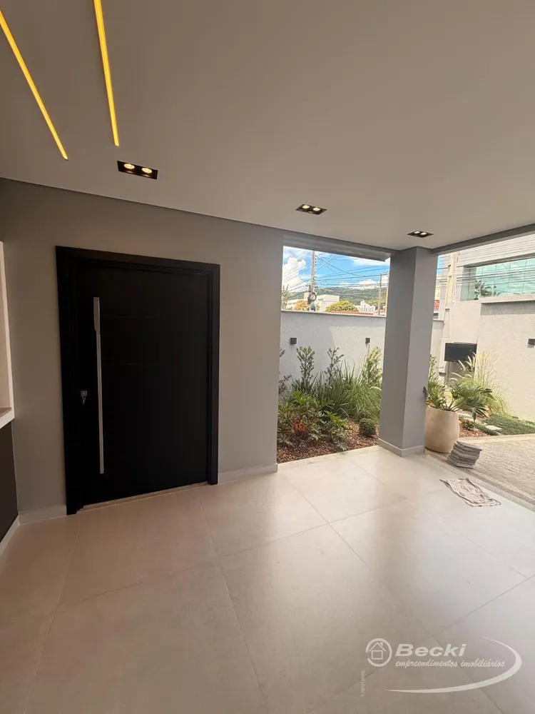 Casa, 3 quartos, 179 m² - Foto 4