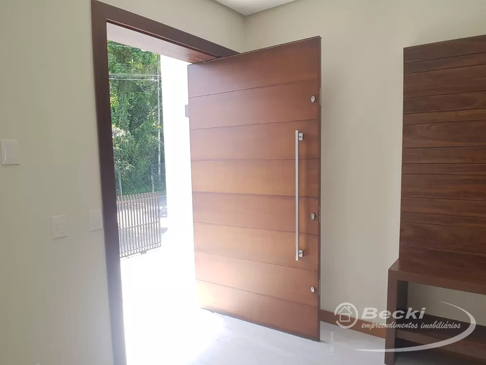 Casa à venda com 3 quartos, 314m² - Foto 16