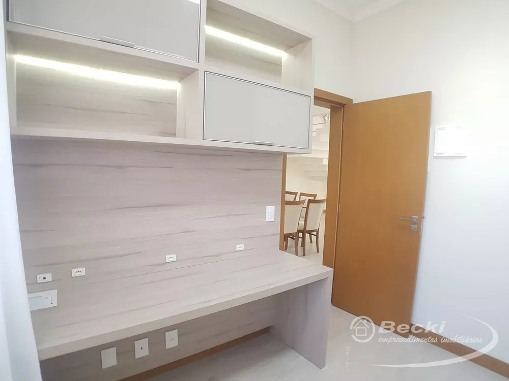 Casa à venda com 3 quartos, 314m² - Foto 18