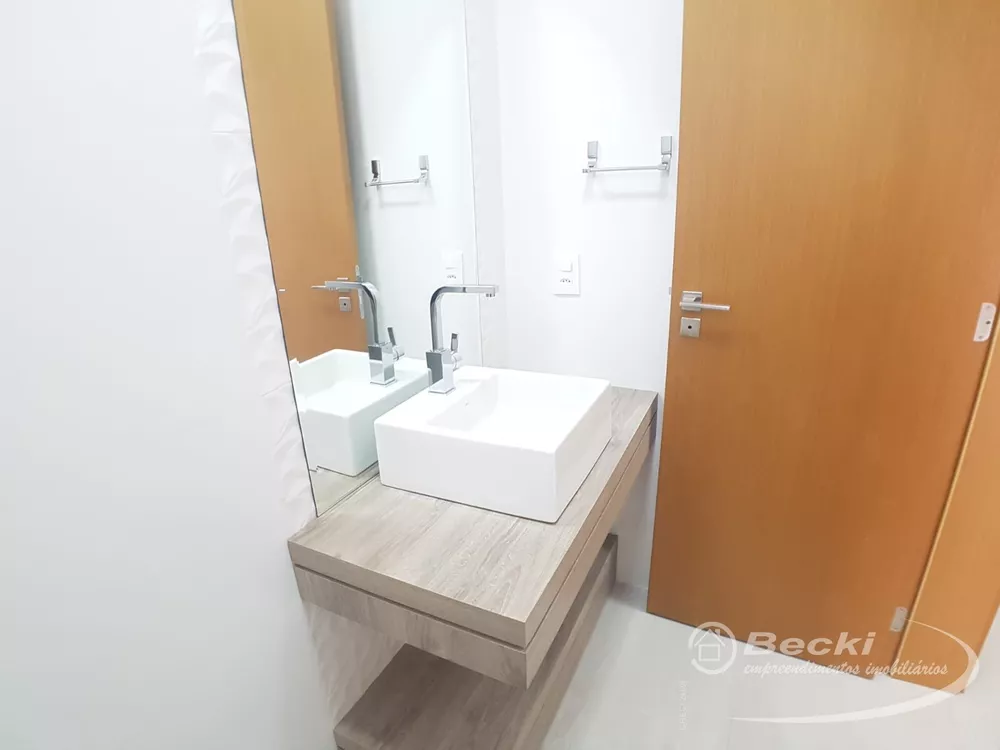 Casa à venda com 3 quartos, 314m² - Foto 19