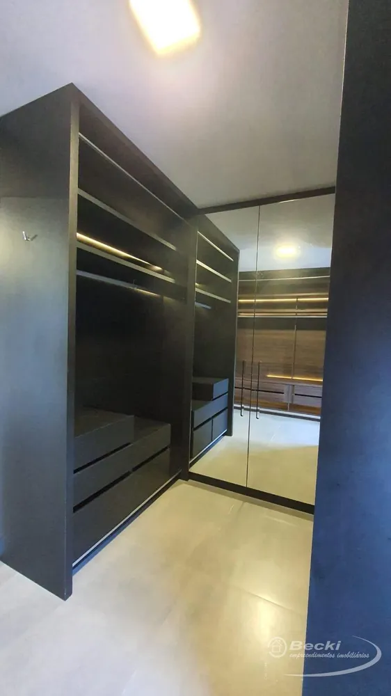 Casa, 3 quartos, 265 m² - Foto 15