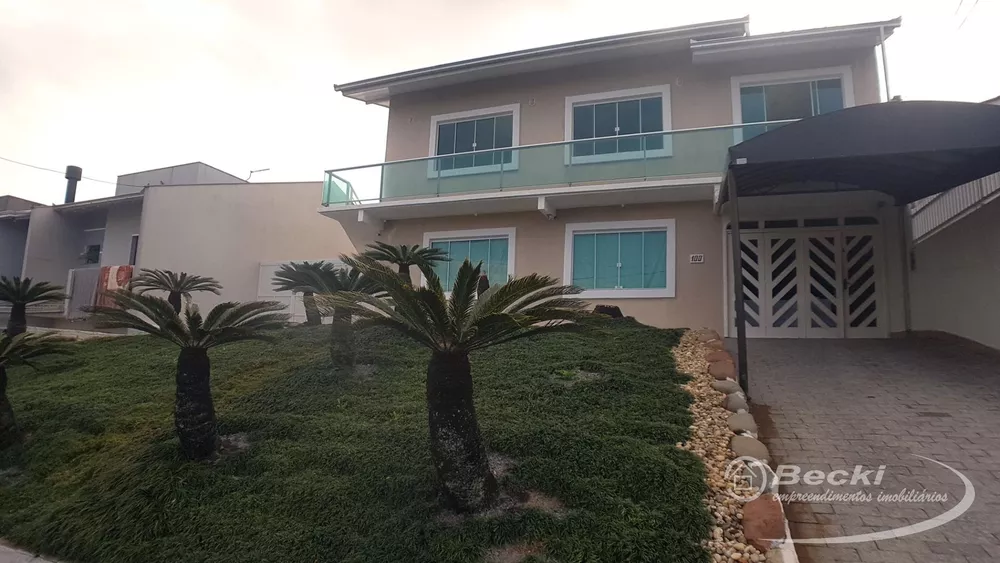 Casa, 6 quartos, 190 m² - Foto 4