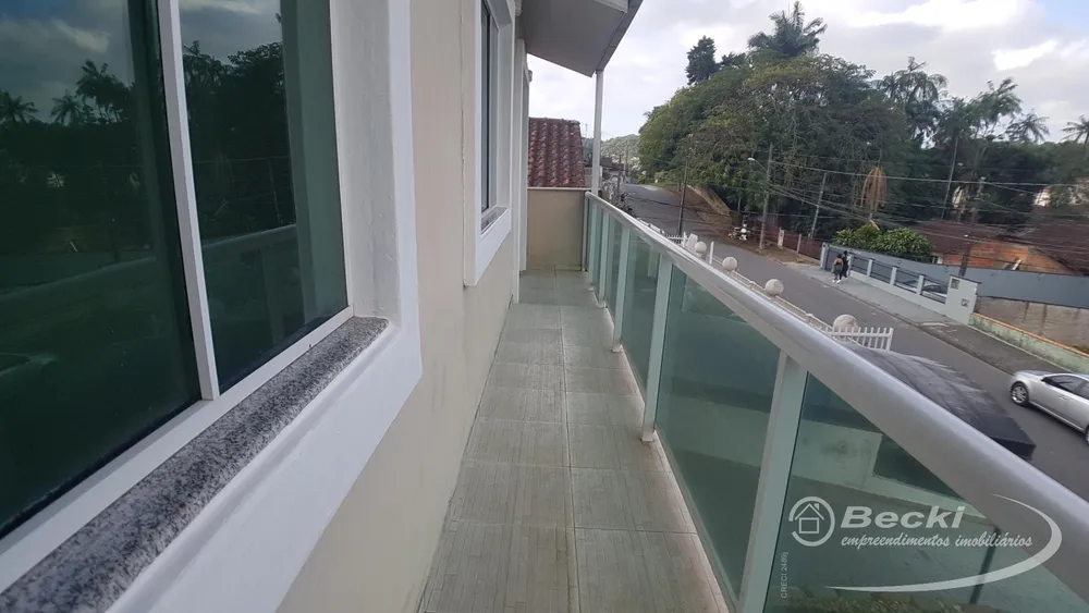 Casa, 6 quartos, 190 m² - Foto 3