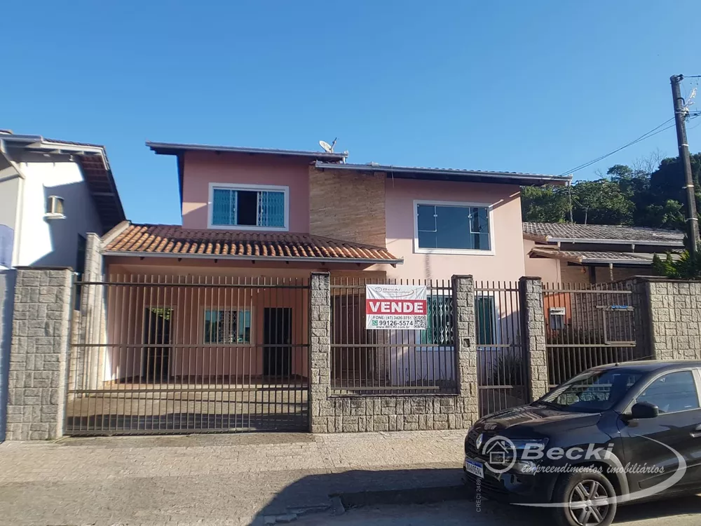 Casa, 4 quartos, 126 m² - Foto 1