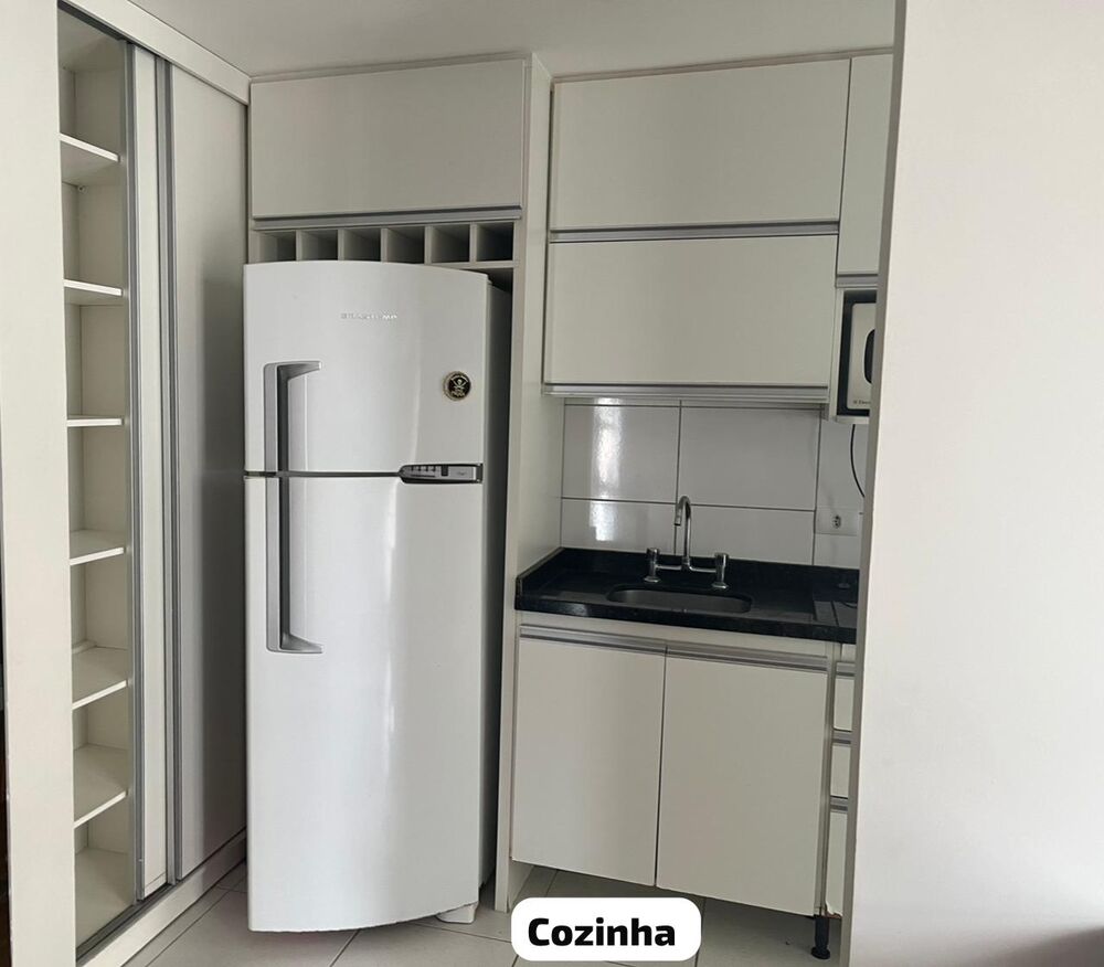 Apartamento à venda com 3 quartos, 97m² - Foto 11